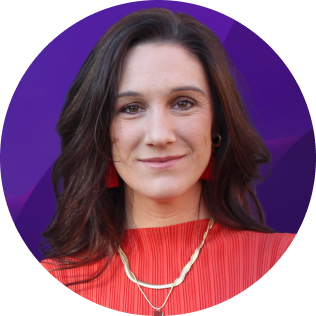 Coaching.com - https:  www.coaching.com wp-content uploads 2022 05 Rebecca Heiss 316 Circle Image